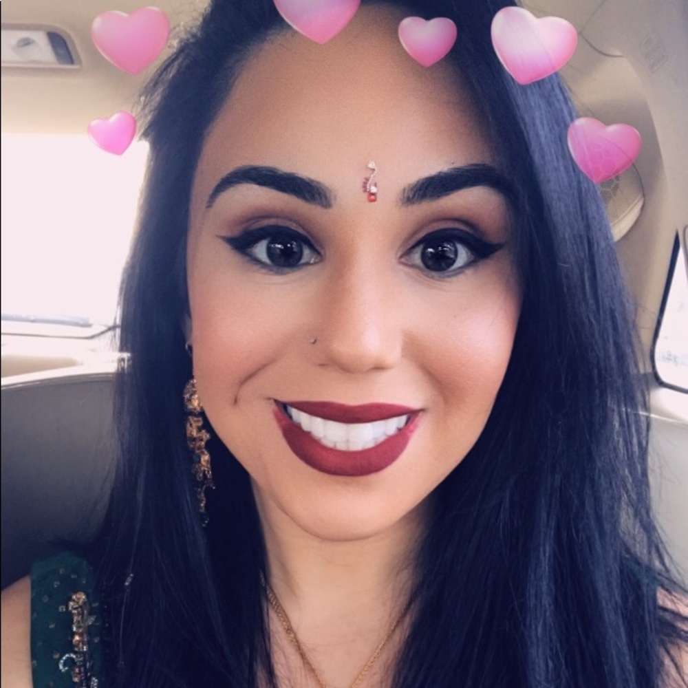 Meet your Posher, Stephanie